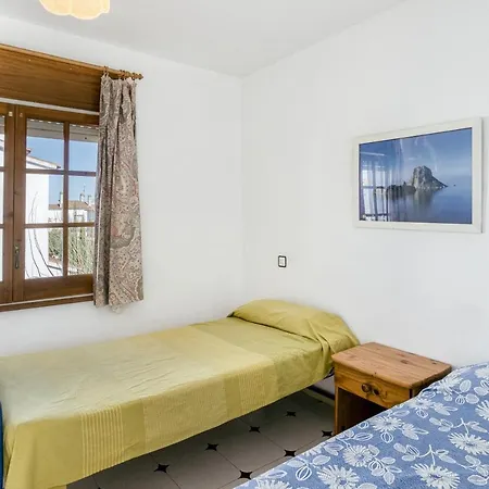 La Flor Con Piscina Holiday home